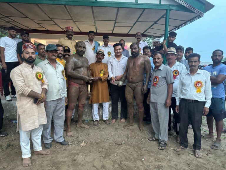 Kangra: हरनेरा मेले में धूमधाम से हुआ आयोजन, राजू छतरी माली प्रतियोगिता में विजेता, टॉपर्स को किया गया सम्मानित