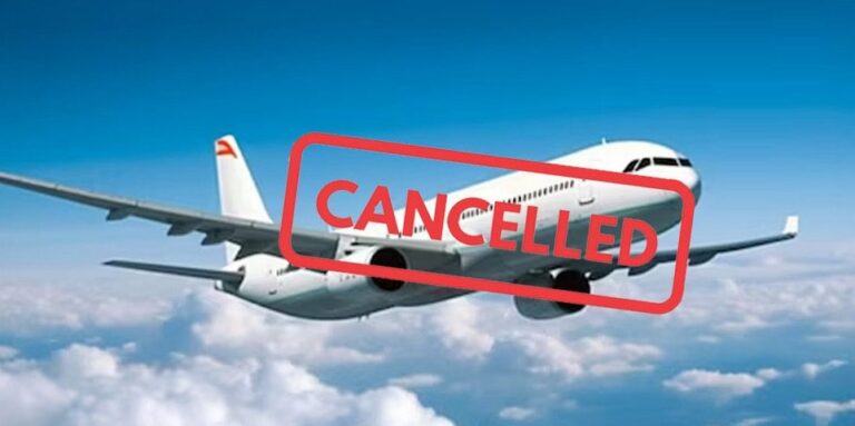 Ahmedabad Plane Crash: हादसे के बाद दिल्ली से अहमदाबाद जाने वाली सभी फ्लाइट्स रद्द कर दी गईं