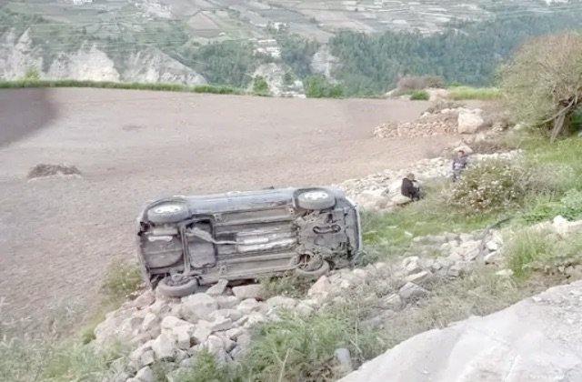 Himachal: हिमाचल के लाहौल-स्पीति में बड़ा हादसा: हरियाणा के टूरिस्ट की गाड़ी 60 फीट खाई में गिरी, कपल समेत 3 घायल
