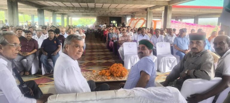 Kangra: विश्व बेंच प्रेस चैंपियनशिप में भारत को गोल्ड दिलाने वाले विधायक केवल पठानिया का भव्य स्वागत