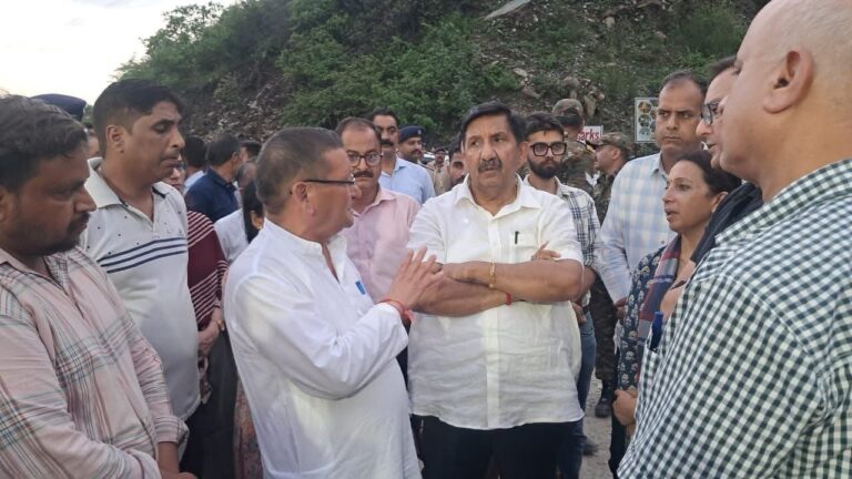 Mandi: रोपवे से यात्रा और सामान की ढुलाई होगी निशुल्क: उप मुख्यमंत्री मुकेश अग्निहोत्री