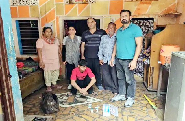 Kangra: नूरपुर के छन्नी गांव में बड़ी कार्रवाई: ससुराल में छिपा था हेरोइन तस्कर, पुलिस ने दबोचा