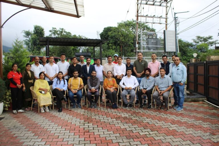 Kangra: धर्मशाला में एडीएम ने दी चेतावनी: ग्राम पंचायत योजनाओं में आपदा जोखिम कम करना अब बन गया जरूरी!
