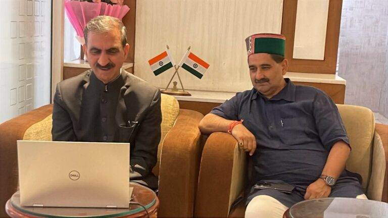 Kangra: मुख्यमंत्री ने टांडा मेडिकल कॉलेज में रॉबोटिक सर्जरी का किया शुभारंभ, बीएससी नर्सिंग सीटें बढ़ाकर 60 करने की घोषणा