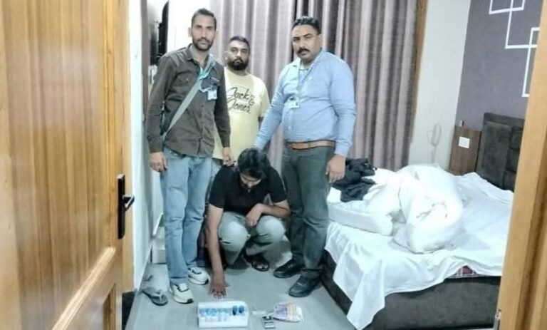 Chamba: चंबा पुलिस ने होटल से चिट्टा बरामद कर पंजाब के युवक को किया गिरफ्तार
