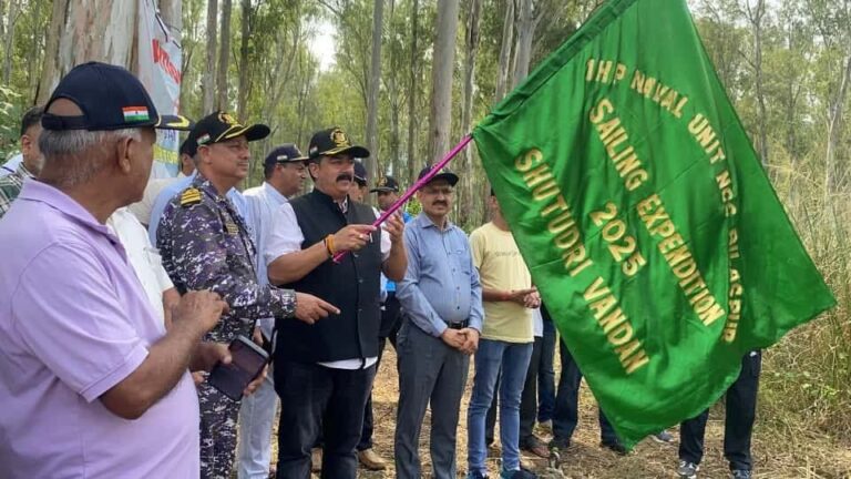 Kangra: शतुद्री वंदन सेलिंग एक्सपीडिशन: सातवें दिन विधायक विवेक शर्मा ने दिखाई हरी झंडी
