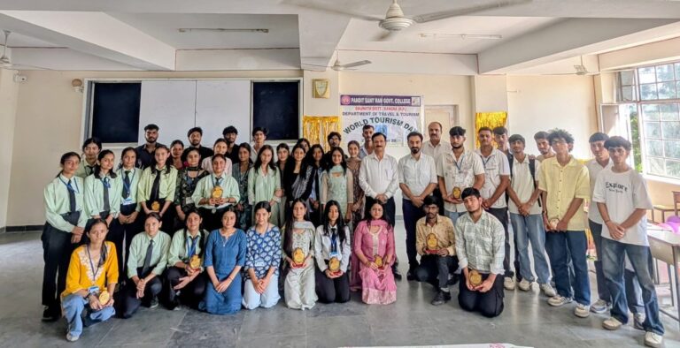 Kangra: बैजनाथ कॉलेज में विश्व पर्यटन दिवस 2025 का आयोजन: छात्रों ने प्रतिभा और रचनात्मकता से जीता दिल