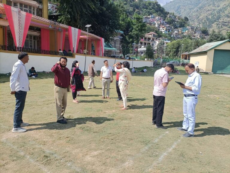 Kullu: कुल्लू दशहरा 2025 : रथयात्रा, नाट्योत्सव और सांस्कृतिक कार्यक्रमों की भव्य तैयारियाँ शुरू