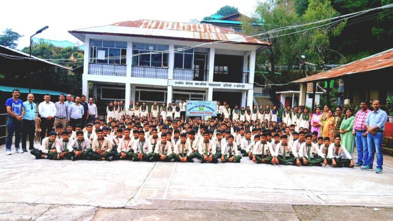 Kangra: चाइल्ड हेल्पलाइन यूनिट काँगड़ा ने बच्चों को किया जागरूक