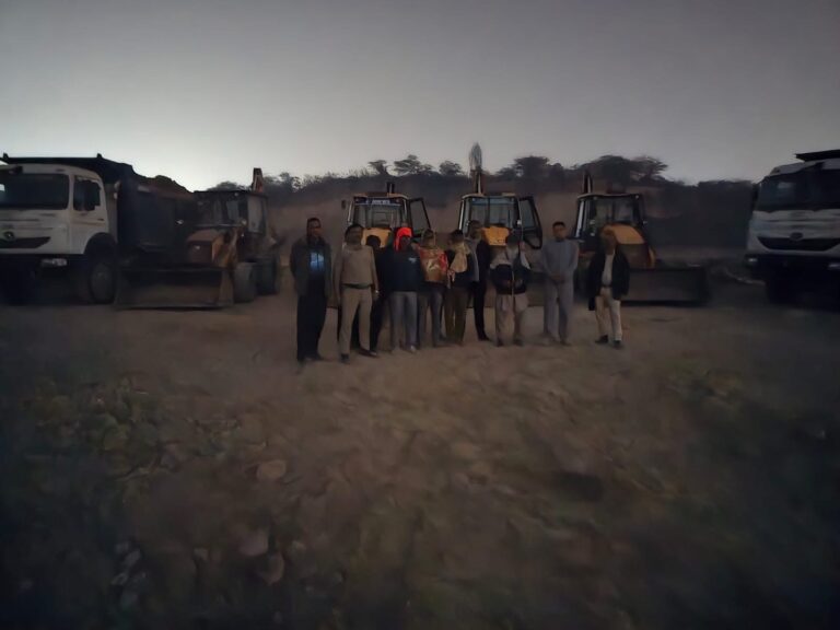 Kangra: अवैध खनन पर नूरपुर पुलिस की बड़ी कार्रवाई: 9 गिरफ्तार, 5 JCB और 4 टिपर जब्त