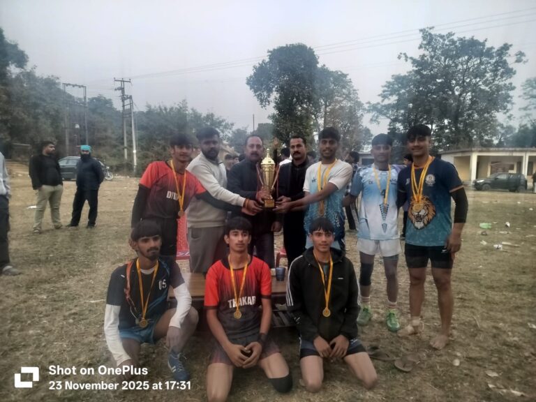Kangra: शाहपुर में अंडर-17 कबड्डी टूर्नामेंट में छाया युवा जोश, भाजपा नेता राकेश चौहान बोले—“ग्राउंड नहीं संभाले तो नशे से नहीं बच पाएगी नई पीढ़ी”