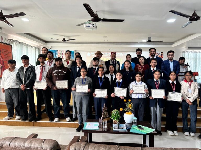 Kangra: द्रोणाचार्य कॉलेज रैत में स्टूडेंट्स ने दिखाया टैलेंट! Financial Frontier पर शानदार प्रेज़ेंटेशन, टॉप प्रेजेंटर घोषित