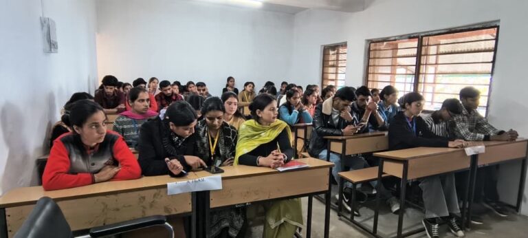 Kangra: रिड़कमार कॉलेज में तंबाकू-फ्री यूथ कैंपेन की धूम! छात्रों ने ली नशा छोड़ने की शपथ, प्रतियोगिताओं में दिखी जबरदस्त भागीदारी