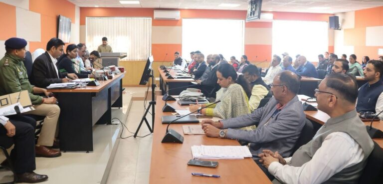 Kangra: डा. आशा लकड़ा ने जनजातीय कल्याण योजनाओं के सही क्रियान्वयन का दिया निर्देश, अधिकारियों को किया सतर्क