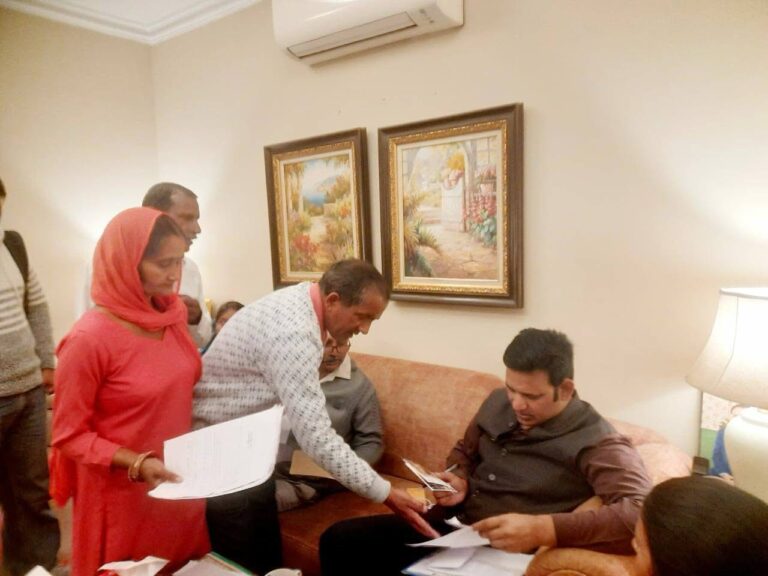 Kangra: अधिकारियों को सख्त हिदायत — “लोगों की समस्याओं का समाधान ही सबसे बड़ी प्राथमिकता” : आर.एस. बाली