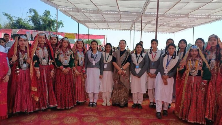 Kangra: कांगड़ा में जनजातीय गौरव दिवस का धमाकेदार आयोजन! सरकार की योजनाओं पर खुलासा, बड़े ऐलान भी हुए