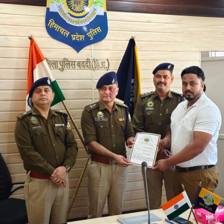 Himachal: बड़ी चोरी का बड़ा खुलासा: मानपुरा पुलिस ने 10 लाख के आभूषण बरामद कर दर्ज की बड़ी कामयाबी! पूरी टीम को मिला सम्मान