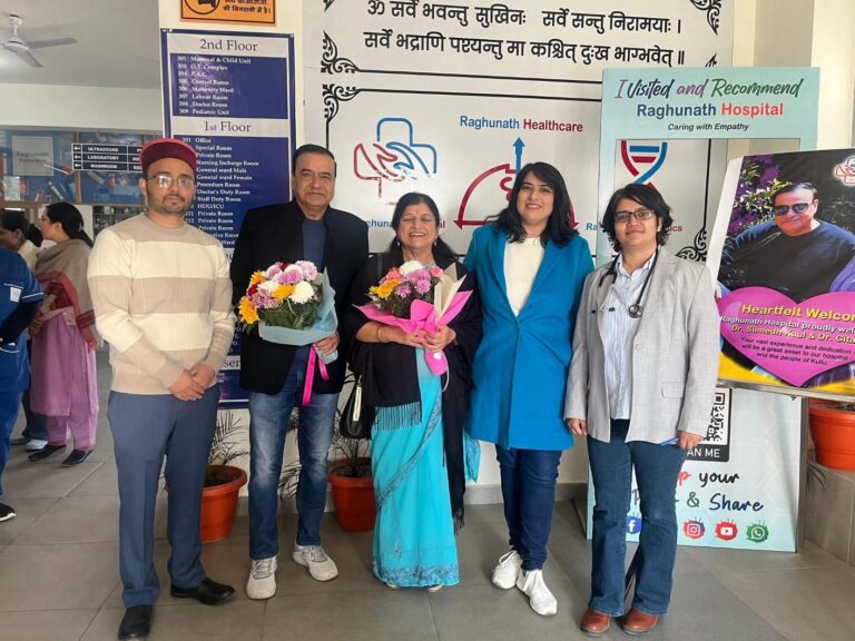 Kullu: कुल्लू के रघुनाथ अस्पताल में बड़ा बदलाव! मशहूर स्त्री रोग विशेषज्ञ डॉ. सुमेध कौल बने मेडिकल डायरेक्टर, डॉ. गीता कौल भी संभालेंगी अहम जिम्मेदारी