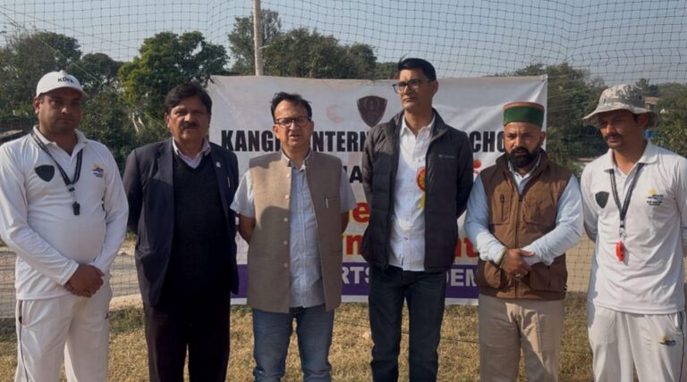 Kangra: कांगड़ा वॉलीबॉल फेडरेशन ने कांगड़ा इंटरनेशनल स्कूल में आयोजित U-18 चयन ट्रायल में 80 खिलाड़ियों को परखा, जिला टीम के लिए शुरू हुई चयन प्रक्रिया