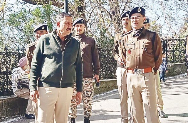 Shimla: शिमला में बर्फबारी से निपटने की बड़ी तैयारी! पुलिस तैनात करेगी 150 जवान, 5 सेक्टरों में कसा सुरक्षा घेरा
