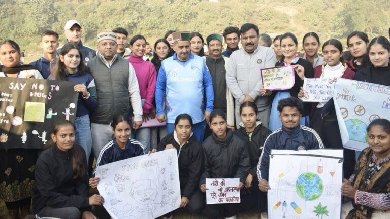 Kangra: चिट्टा के खिलाफ बड़ी जंग! शाहपुर में चिट्टा के खिलाफ सबसे बड़ी रैली, सरकार का कड़ा ऐलान—“नशा बेचने वालों को नहीं मिलेगी राहत”
