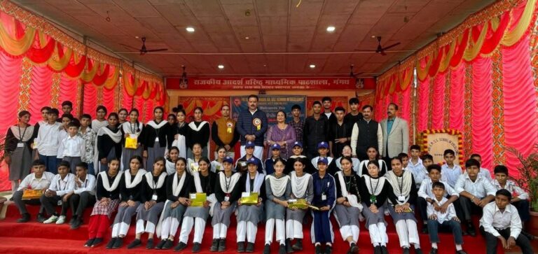 Kangra: गंगथ स्कूल में विधायक मलेंद्र राजन ने बांटे पुरस्कार, छात्रों के उज्ज्वल भविष्य के लिए की बड़ी घोषणाएँ