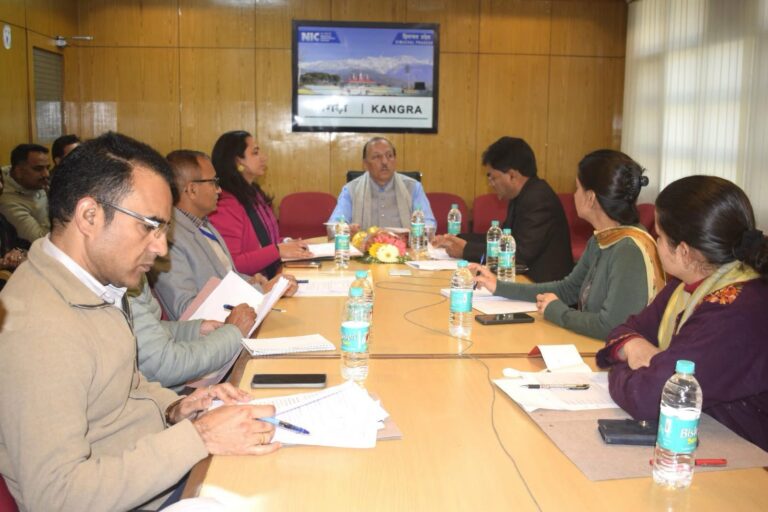 Kangra: कांगड़ा में राशन से लेकर मिड-डे-मील तक की बड़ी समीक्षा, राज्य खाद्य आयोग ने दिए सख्त निर्देश