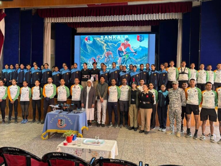 एनसीसी एयर विंग कुल्लू ने 300 किमी साइकिलिंग अभियान पूरा किया; विंग कमांडर कुणाल शर्मा ने युवाओं को सशस्त्र बलों में करियर हेतु प्रेरित किया