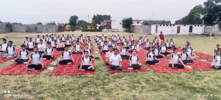 विश्व ध्यान दिवस: भागदौड़ भरी ज़िंदगी में सुकून की एक सांस क्यों बन गया है मेडिटेशन