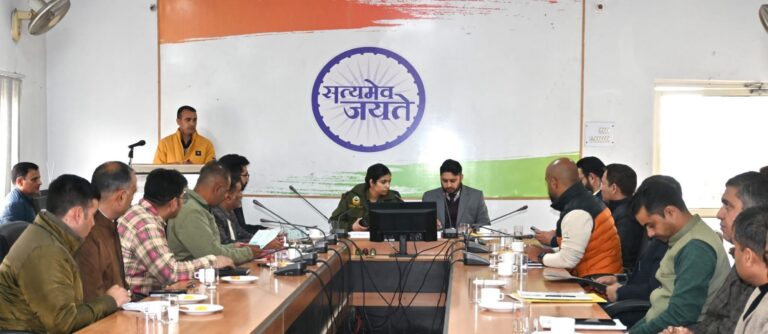 Mandi: मंडी में चिट्टा माफिया पर सबसे बड़ा प्रहार शुरू: पंचायतों तक पहुंचेगी लड़ाई, दिसंबर से वॉकथोन और जनवरी में बड़ी बैठकों का ऐलान