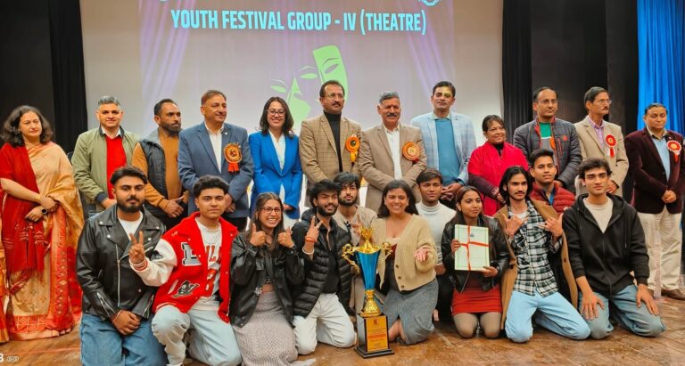 Bilaspur: बिलासपुर में गूंजा युवा शक्ति का जोश—मंत्री राजेश धर्माणी बोले: “युवाओं के बिना आत्मनिर्भर हिमाचल संभव नहीं”