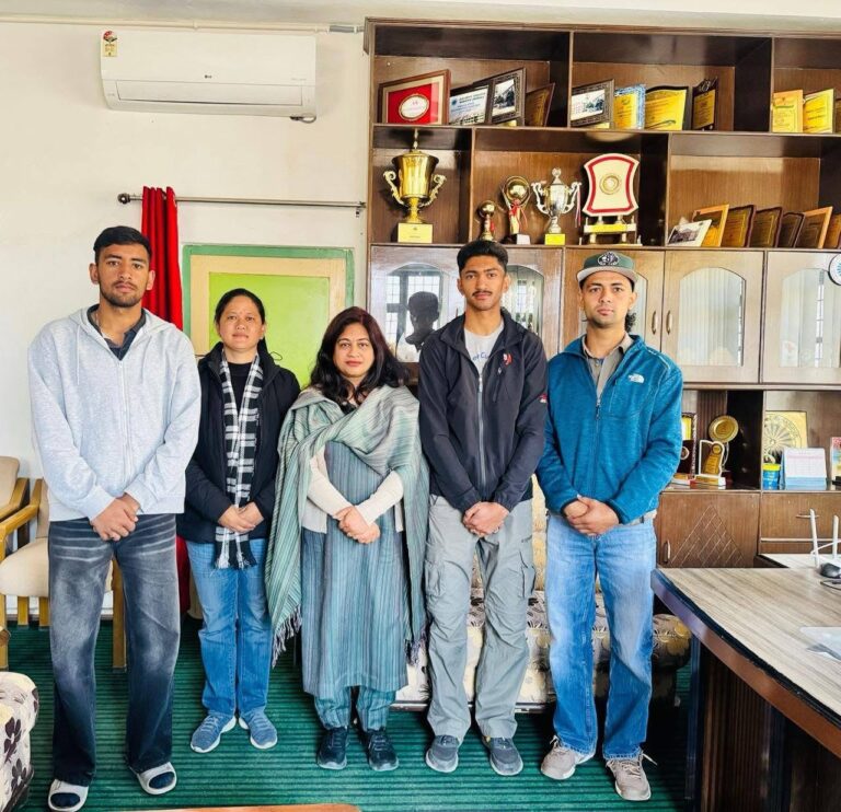 Himachal: जवाहर लाल नेहरू महाविद्यालय हरिपुर के छात्र-छात्राओं का सरदार पटेल विश्वविद्यालय वॉलीबॉल टीम में ऐतिहासिक चयन