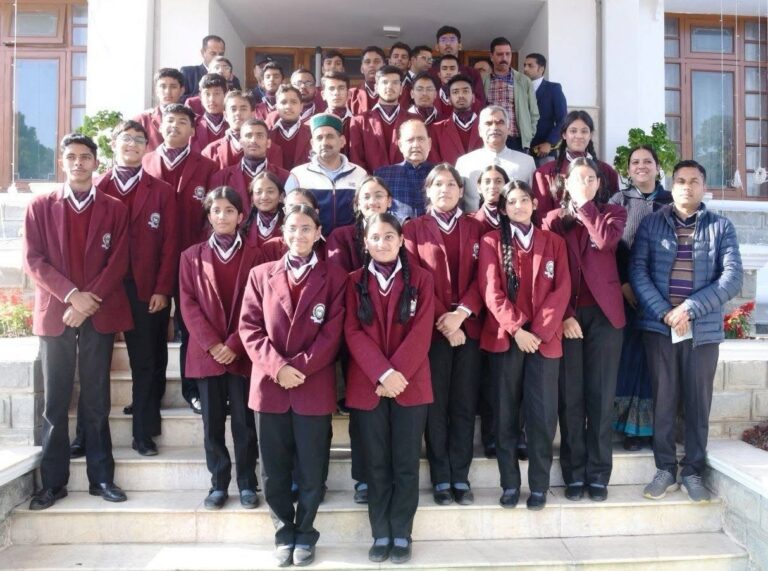 500 छात्र पहुंचे विधानसभा! स्पीकर ने बताई लोकतंत्र की वो बातें, जो किताबों में भी नहीं मिलतीं