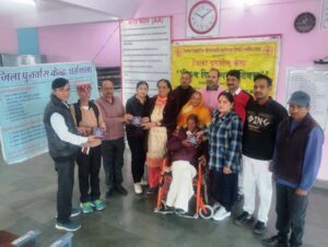 Kangra: धर्मशाला में दिव्यांग दिवस: एक ही दिन में मिले व्हीलचेयर, श्रवण यंत्र और कई सुविधाएं!