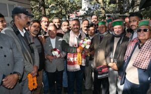 Kangra: नावर क्षेत्र बनेगा एजुकेशन हब! प्रतिनिधिमंडल की शिक्षा मंत्री से मुलाकात में हुई बड़े फैसलों पर चर्चा—पूरी खबर पढ़ें…