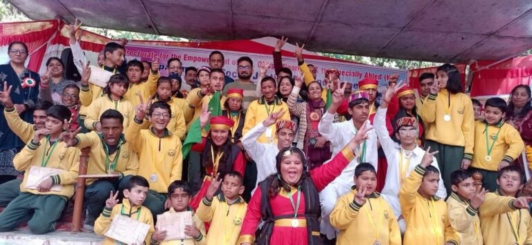 Hamirpur: हमीरपुर में अंतर्राष्ट्रीय दिव्यांगता दिवस: एडीसी अभिषेक गर्ग ने दिव्यांगजनों को सरकारी योजनाओं का लाभ उठाने की दी सला