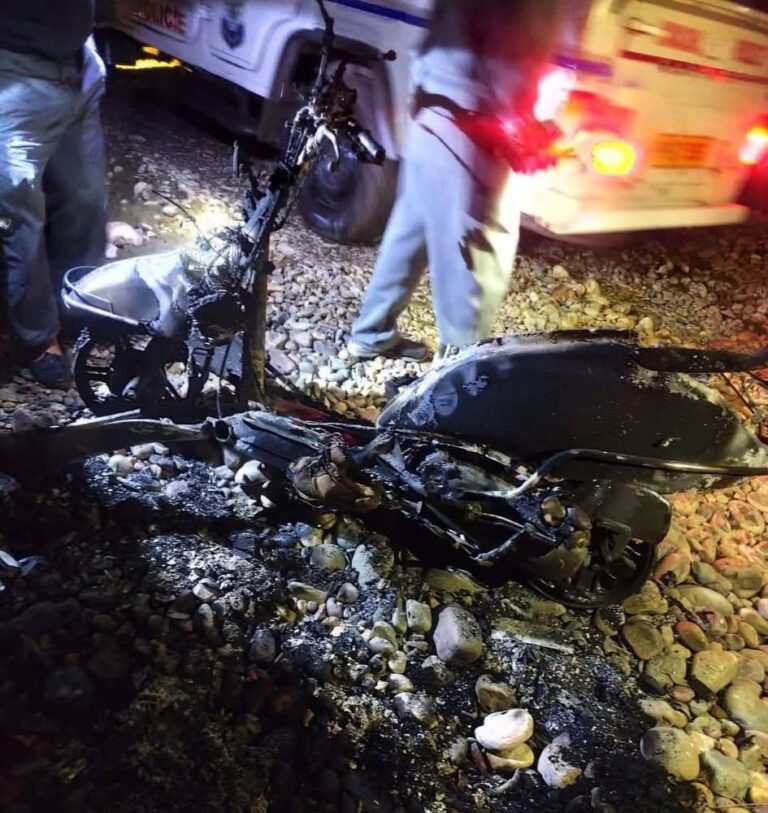 चलती स्कूटी अचानक बनी आग का गोला, बड़सर में युवक गंभीर रूप से झुलसा—मची अफरा-तफरी