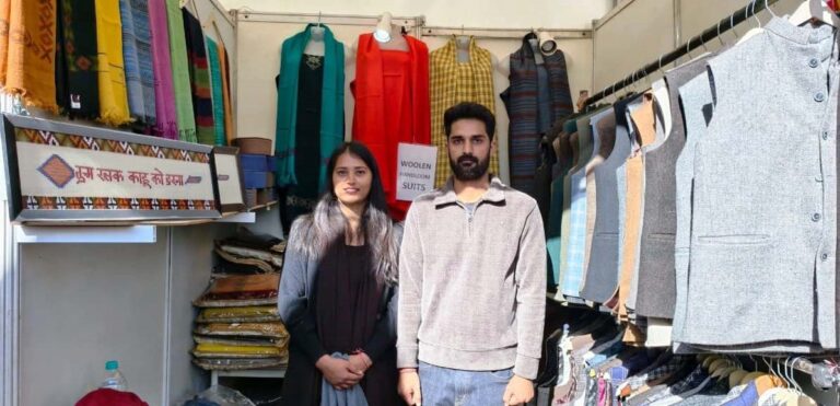 Kullu: मां के सपने को सच करने में जुटे भाई-बहन, कुल्लू के इस स्वयं सहायता समूह ने बनाई सफलता की नई कहानी