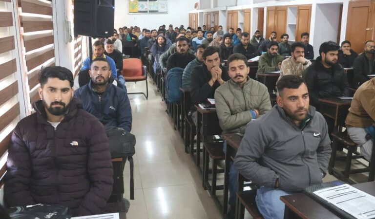 Kangra: विदेश में नौकरी चाहने वाले युवाओं के लिए बड़ी राहत, सरकार देगी पूरी सुरक्षा की गारंटी