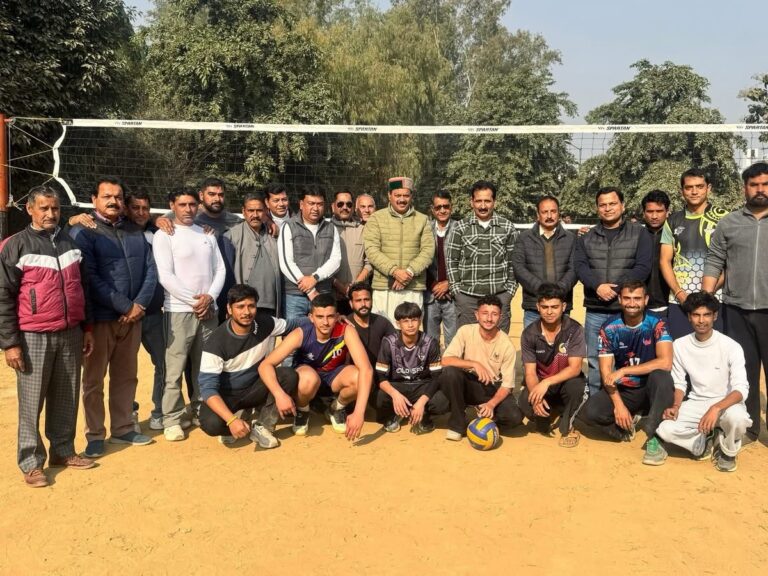 Kangra: इंदौरा में खेलों का जोश, चिट्टे पर चोट: मलेंद्र राजन बोले– युवाओं को बचाने का सबसे मजबूत हथियार हैं खेल