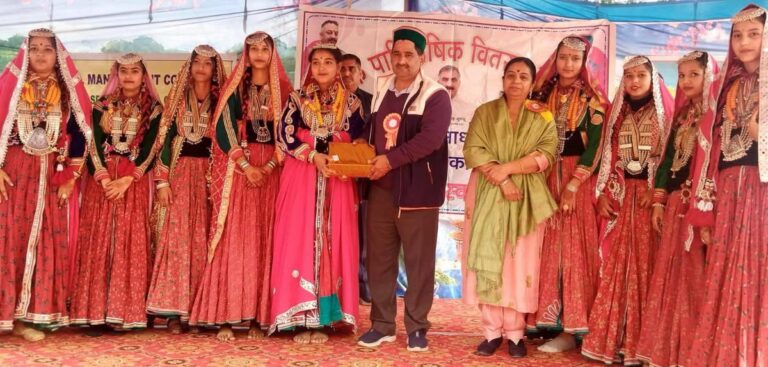 Kangra: सरकारी स्कूलों में बड़ा बदलाव! घरोह स्कूल में बोले केवल सिंह पठानिया – बच्चों की बेहतर शिक्षा सरकार की प्राथमिकता