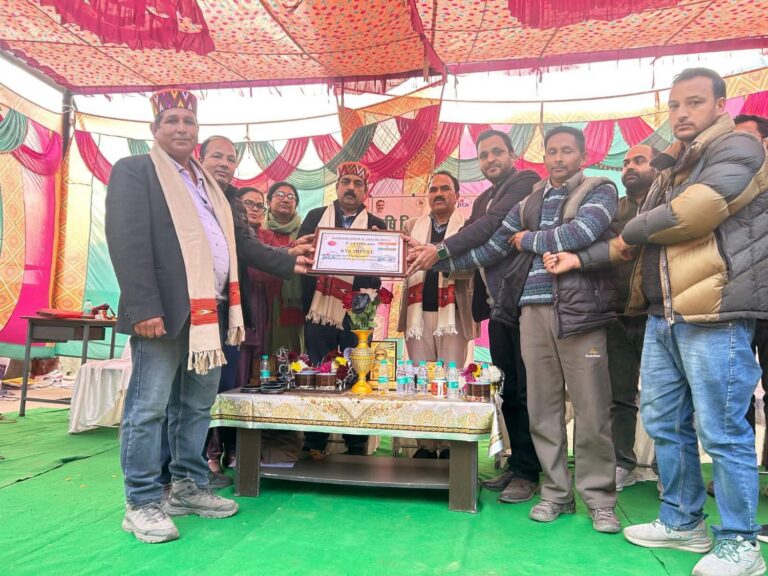 Kullu: कुल्लू में जायका परियोजना की गतिविधियों का जायजा, किसानों और प्रशिक्षणार्थियों से सीधे संवाद