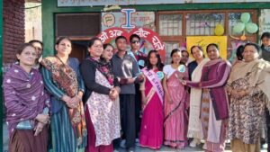 Himachal: बसाल स्कूल में भावुक विदाई, आठवीं के छात्रों ने सांस्कृतिक कार्यक्रमों से जीता दिल