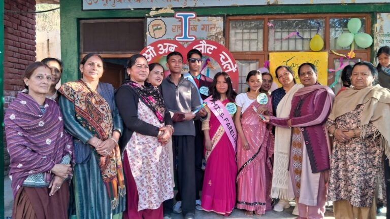 Himachal: बसाल स्कूल में भावुक विदाई, आठवीं के छात्रों ने सांस्कृतिक कार्यक्रमों से जीता दिल