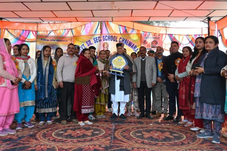 Kangra: ज्वाली में शिक्षा और विकास पर बड़ा ऐलान, कृषि मंत्री बोले- स्कूल हैं भविष्य की नर्सरियां