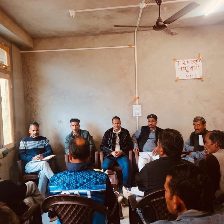 आनी में दुग्ध उत्पादकों की बड़ी बैठक, भुगतान में देरी और सुविधाओं की कमी पर उठे सवाल