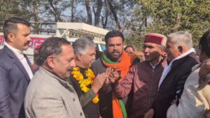 Kangra: लपियाना पहुंचे सांसद डॉ. राजीव भारद्वाज, जीत के बाद जनता को कहा धन्यवाद, सरकार पर साधा निशाना