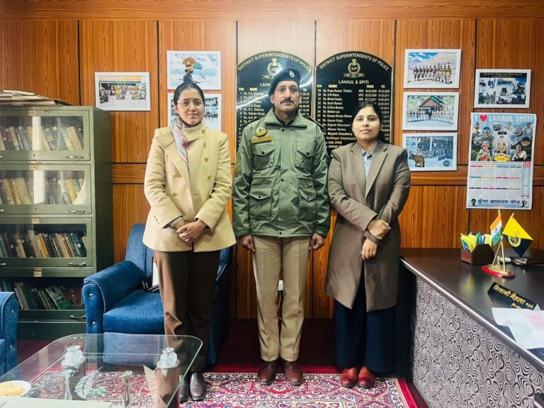 Lahaul-Spiti: उप निरीक्षक अनिल कुमार को मिली निरीक्षक की पदोन्नति, SP लाहौल–स्पीति ने दी हार्दिक बधाई