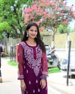 Kangra: नूरपुर की बेटी आनंदिता ने रचा इतिहास, पीएचडी में चयन से पूरे इलाके में जश्न का माहौल