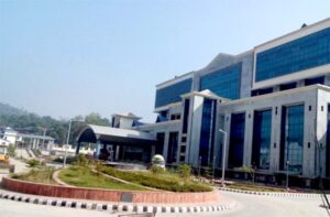 Mandi: नेरचौक मेडिकल कॉलेज में जूनियर डॉक्टर से मारपीट, तीन सीनियर प्रशिक्षु डॉक्टर निष्कासित